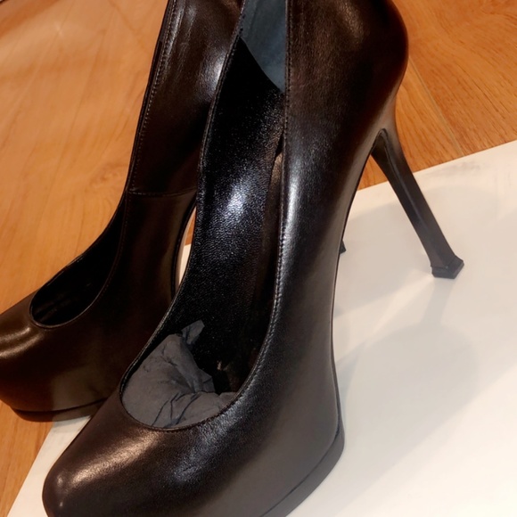OPYUM Pumps in patent leather in Black | Saint Laurent | YSL  Yves Saint Laurent Pump
